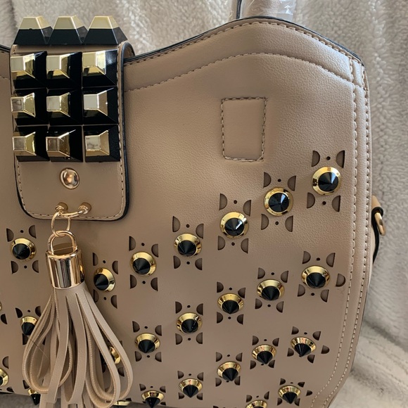 Cream colored purse set - Picture 3 of 6